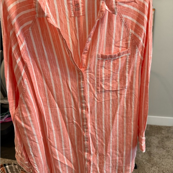 aerie Tops - Aerie Pink and White 3/4 Sleeve Button Down Shirt